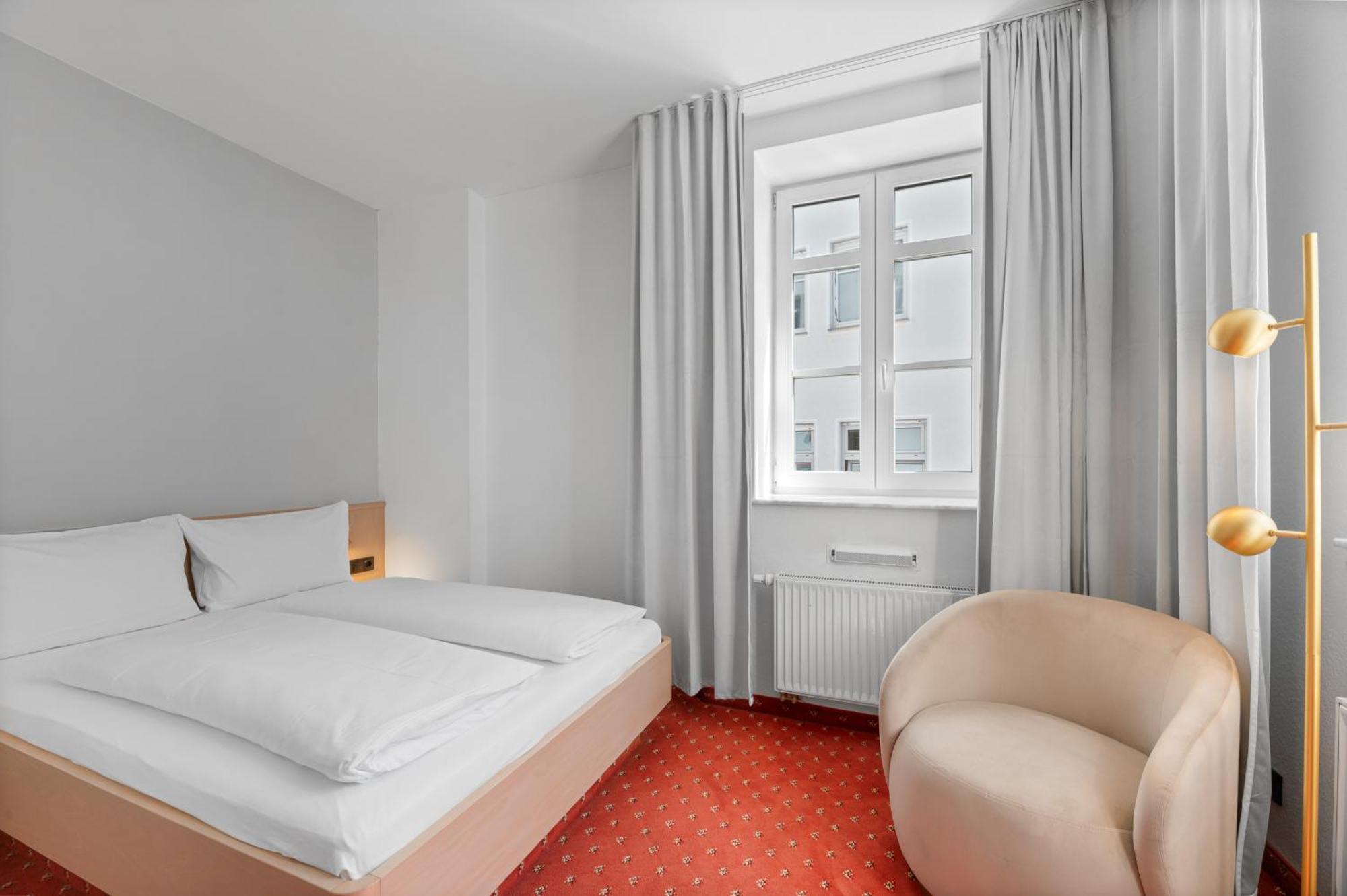 Steiners Hotel Airport-Messe Stuttgart Eksteriør billede